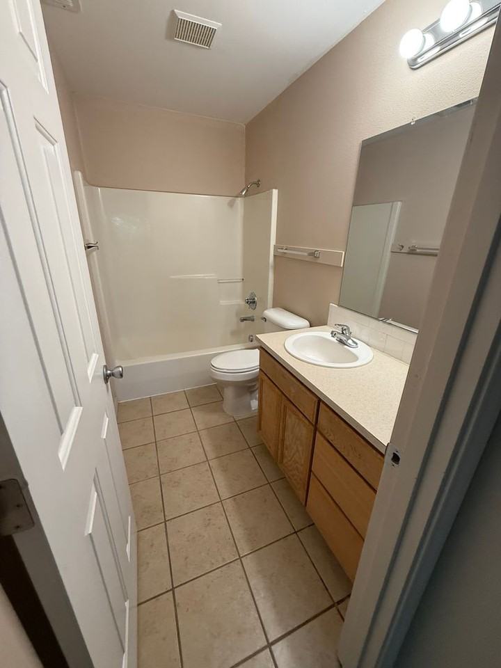59113 Oak Glen Ave - Photo 5 of 8