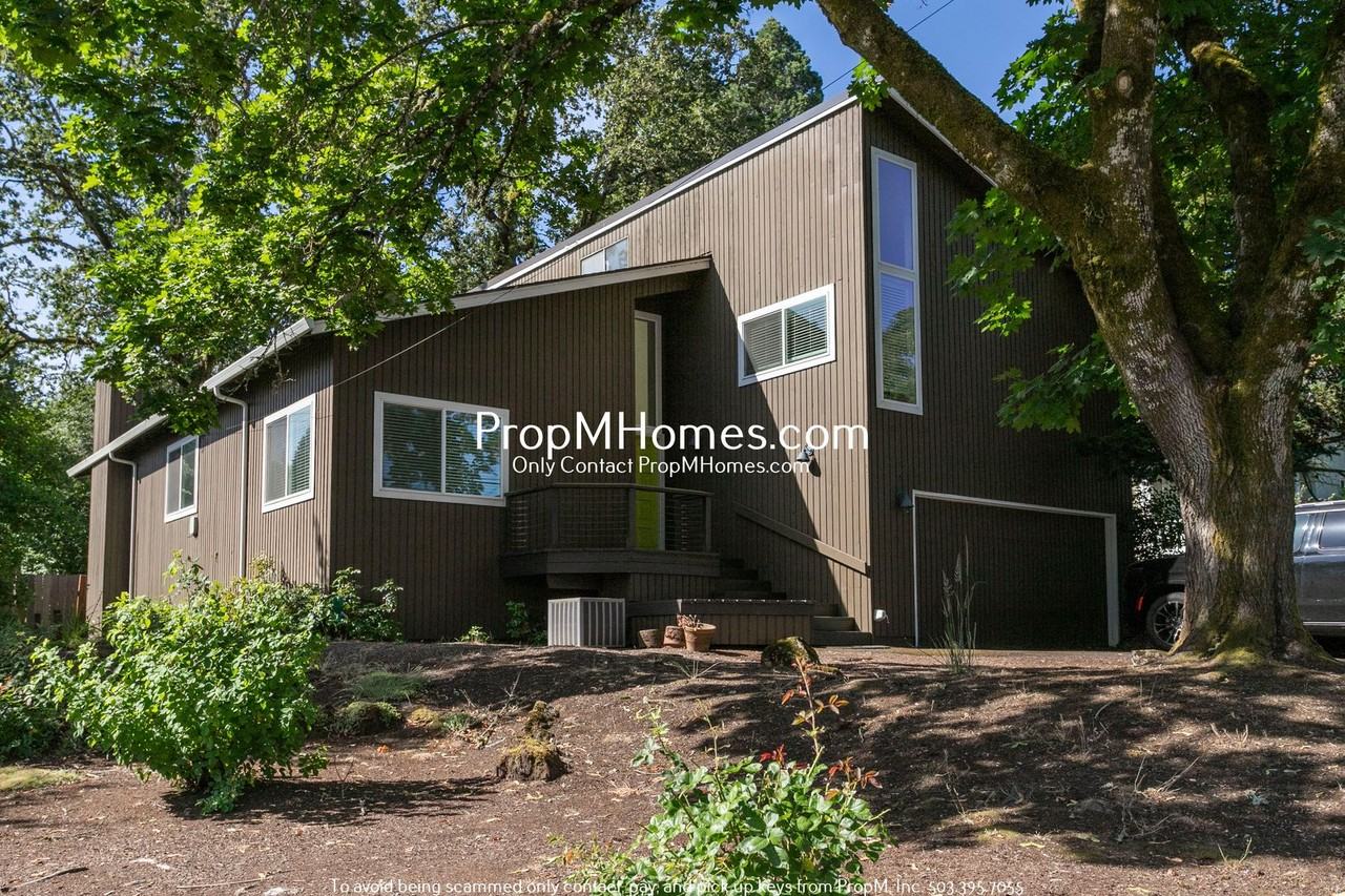 950 Lake Front Rd