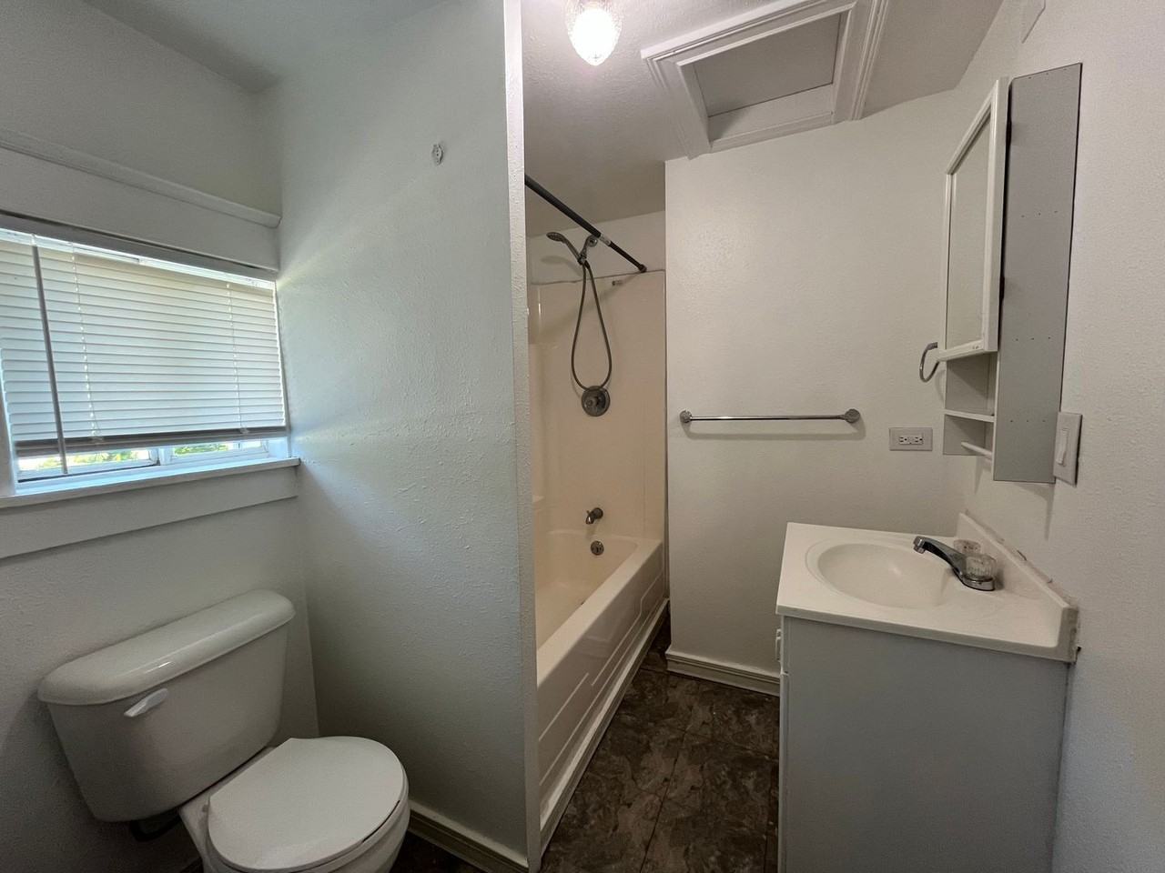 4621 E Snow Rd - Photo 5 of 9