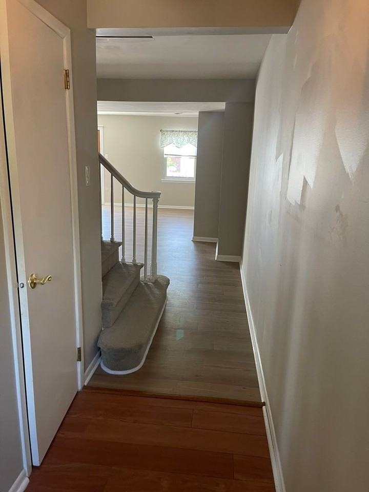 24 E Green Valley Cir - Photo 3 of 50