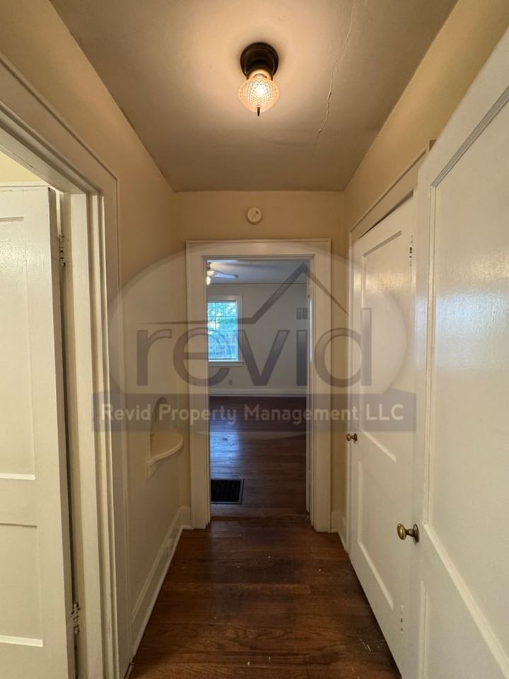 585 N Avalon St - Photo 7 of 12