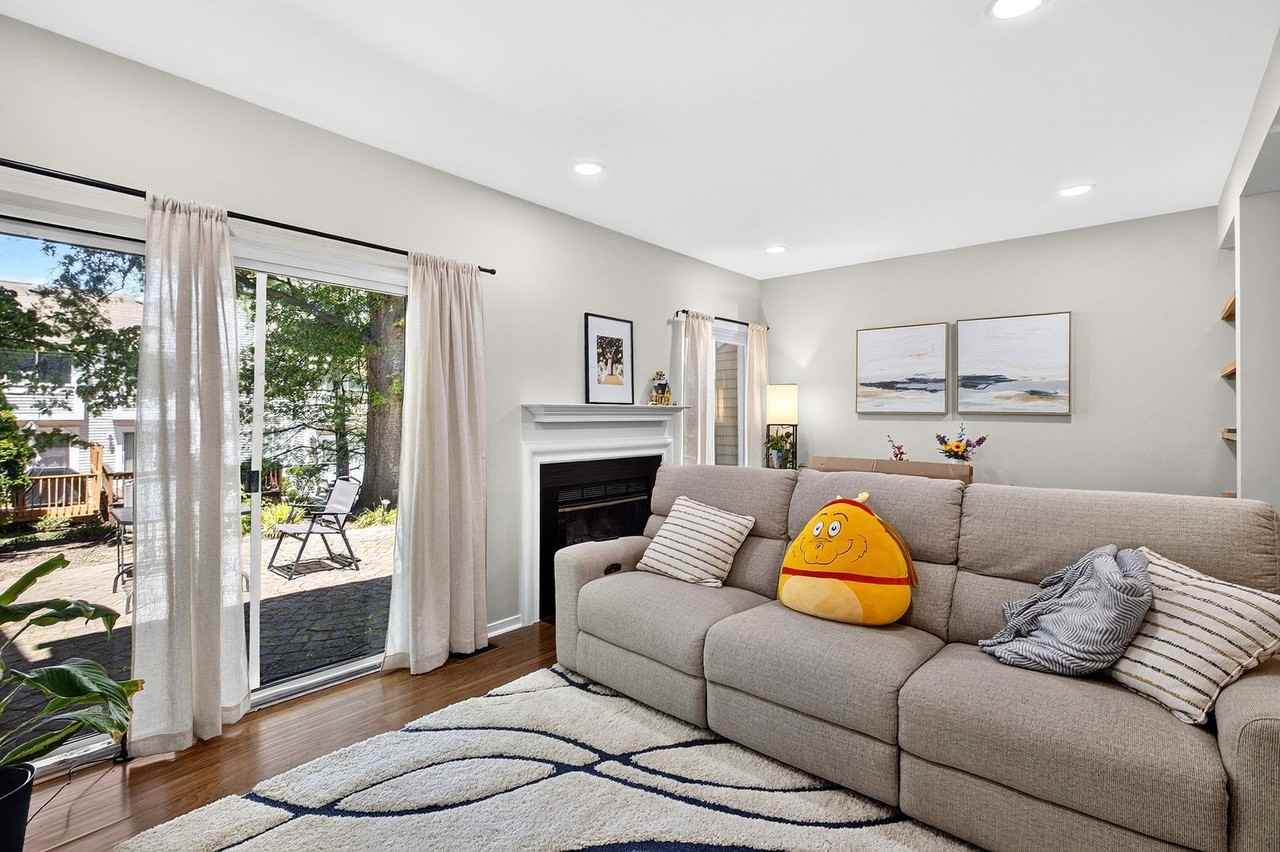 22 Bradovra Ct - Photo 7 of 29
