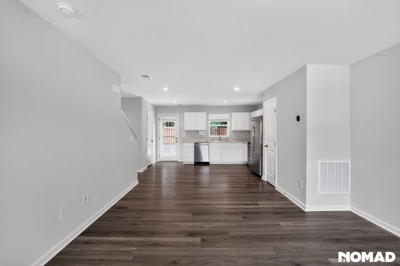 200 Harvest Hill Ln - Photo 7 of 30