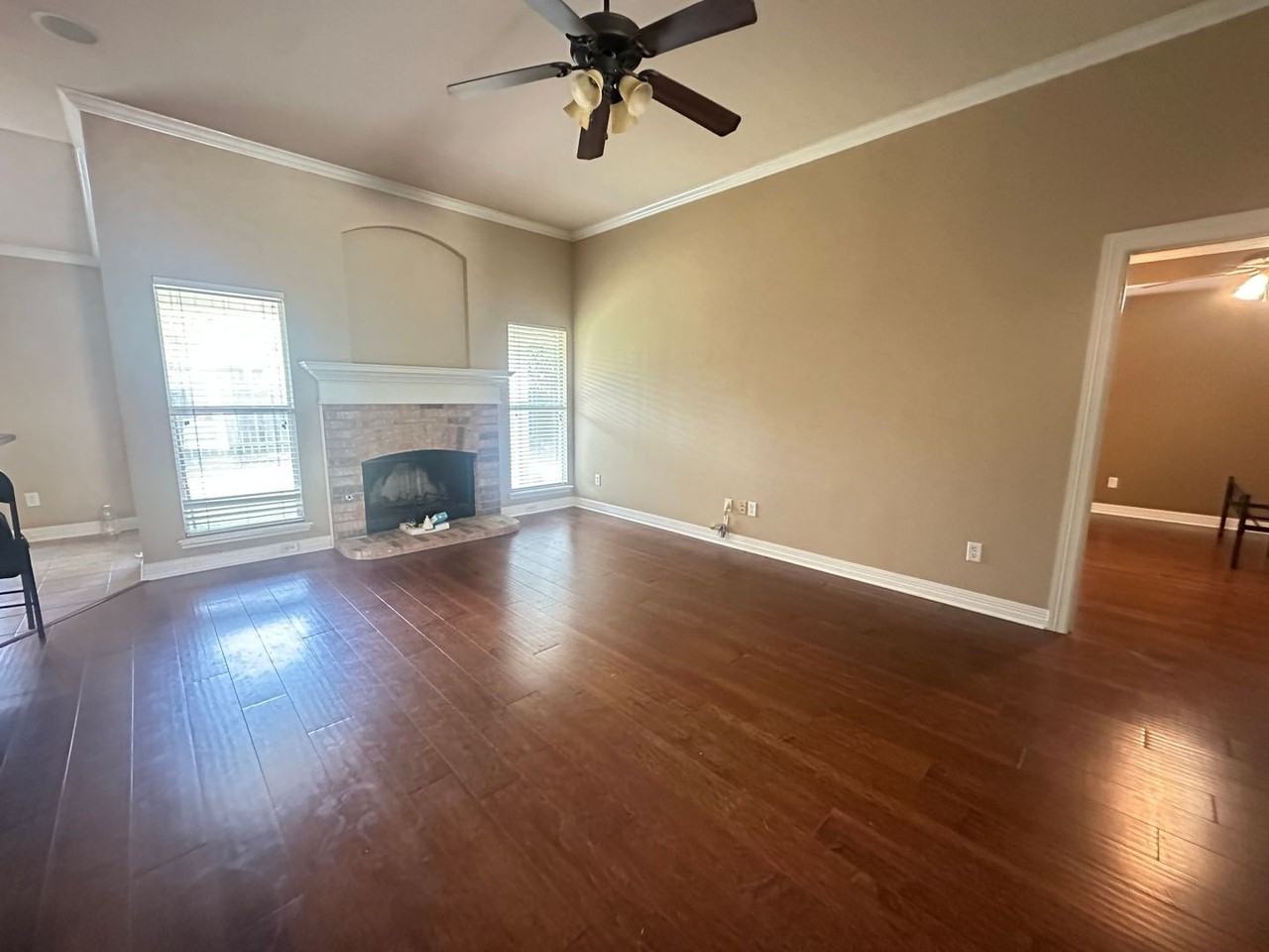 126 Riverbrooke Dr - Photo 2 of 12