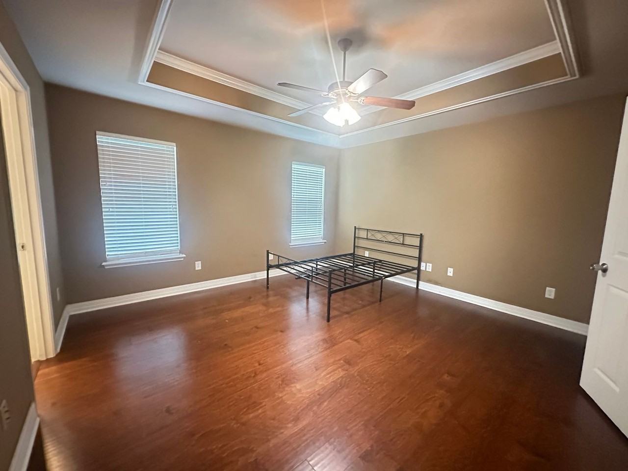 126 Riverbrooke Dr - Photo 3 of 12