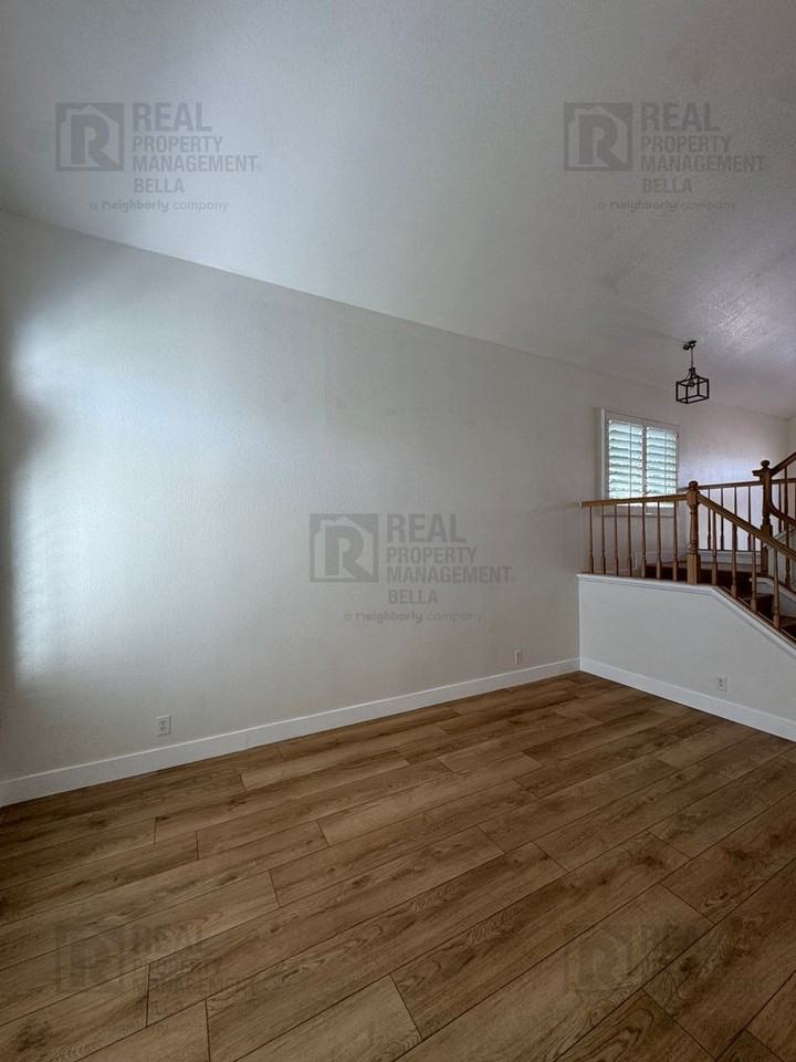30882 Kiowa River Ct - Photo 3 of 50