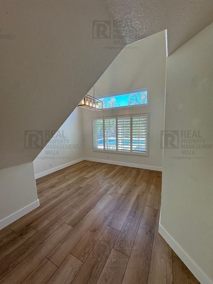 30882 Kiowa River Ct - Photo 7 of 50