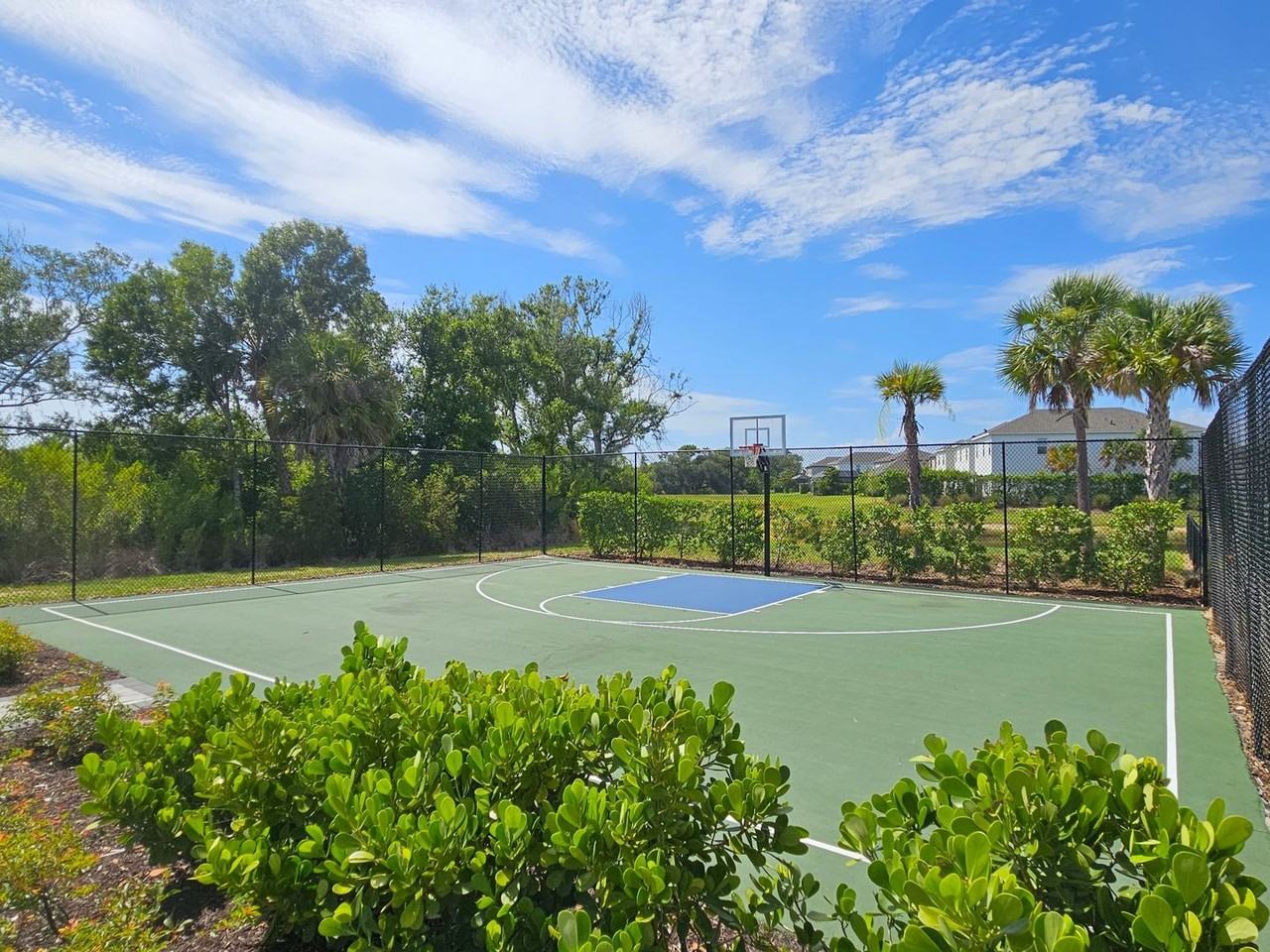 15285 Shady Palms Ln - Photo 3 of 50