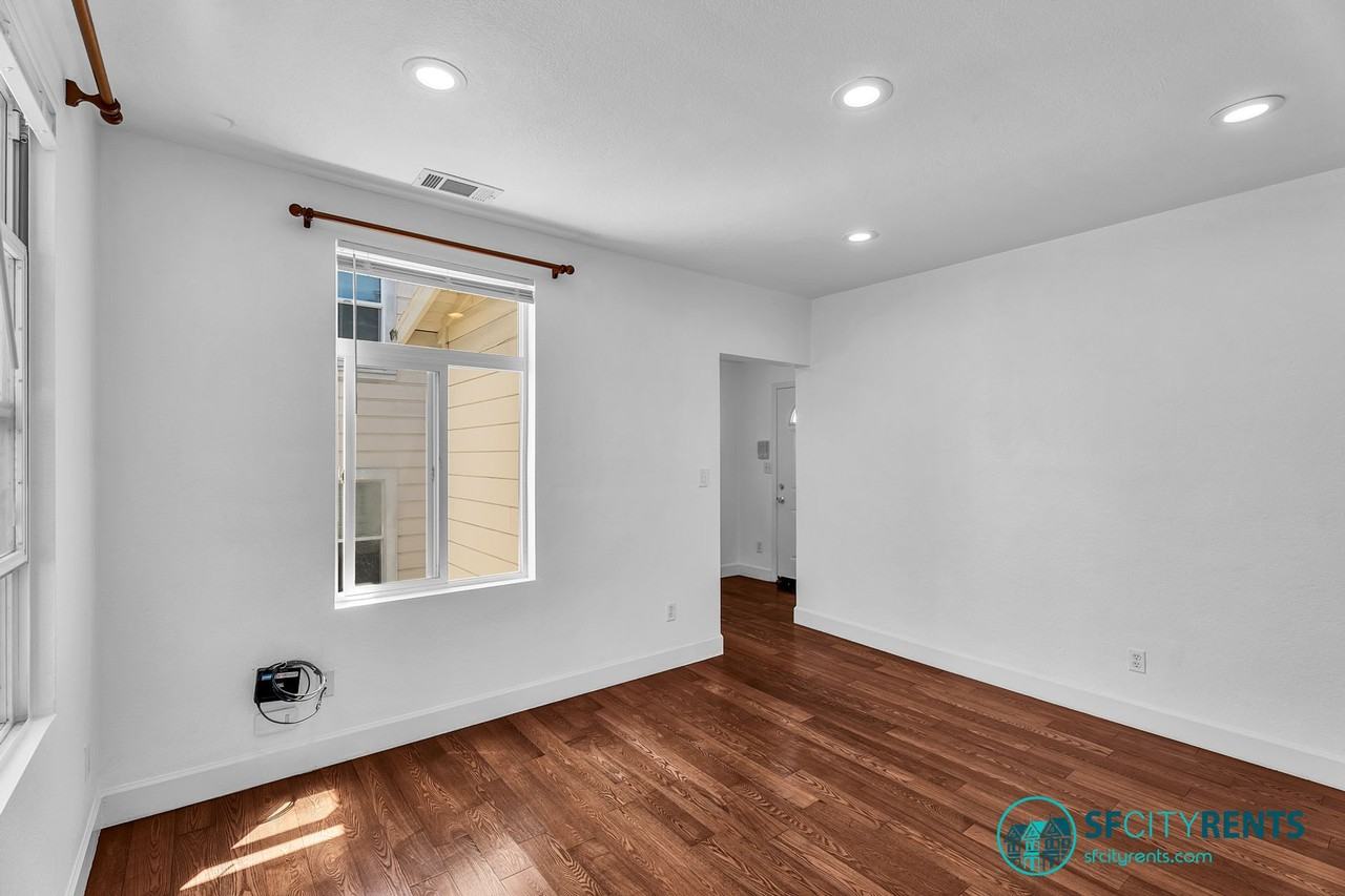 21 1/2 Crescent Ave - Photo 5 of 19