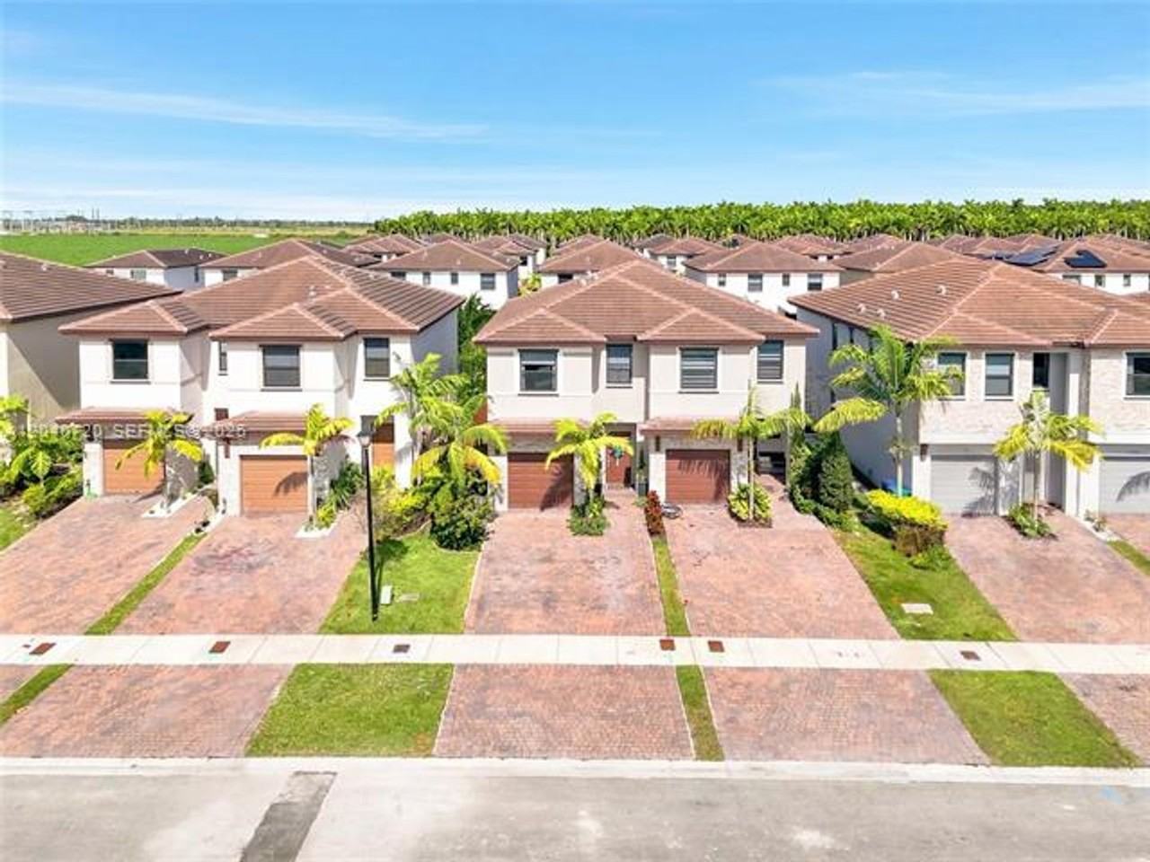 25540 Sw 108th Ave - Photo 3 of 37