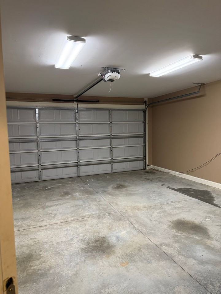 1633 Devon Dr - Photo 2 of 24