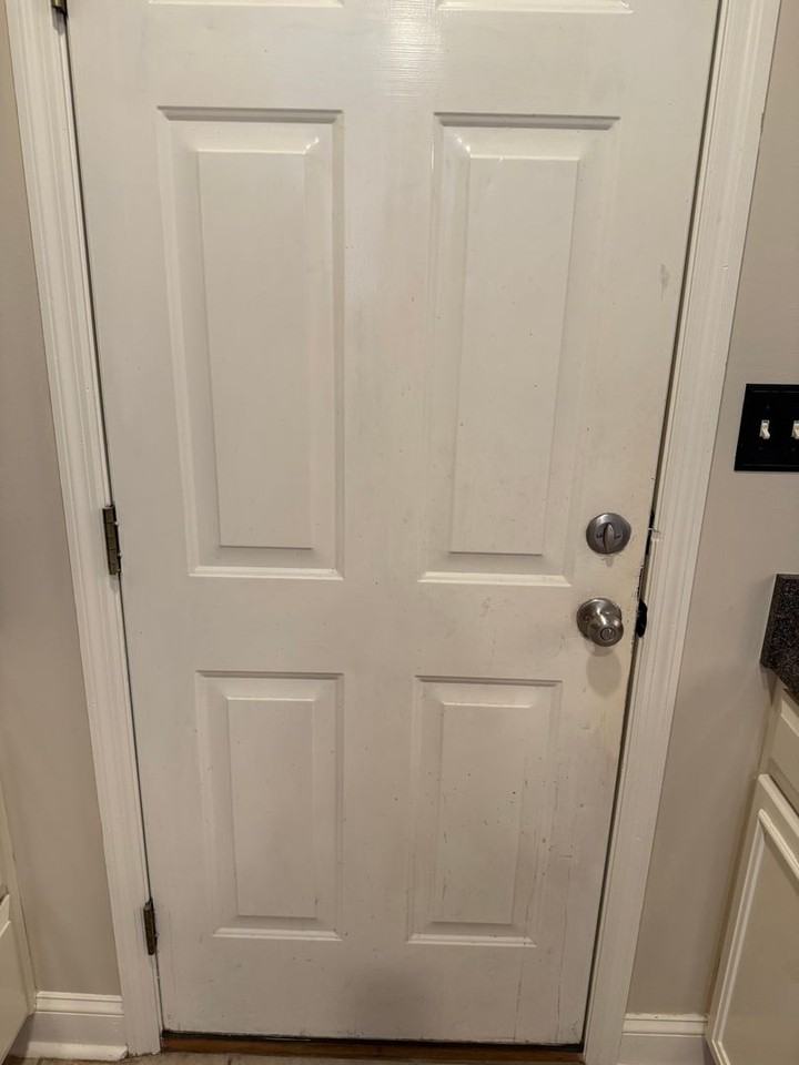 1633 Devon Dr - Photo 4 of 24