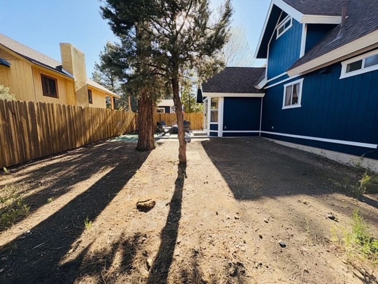 344 Downey Dr - Photo 2 of 14