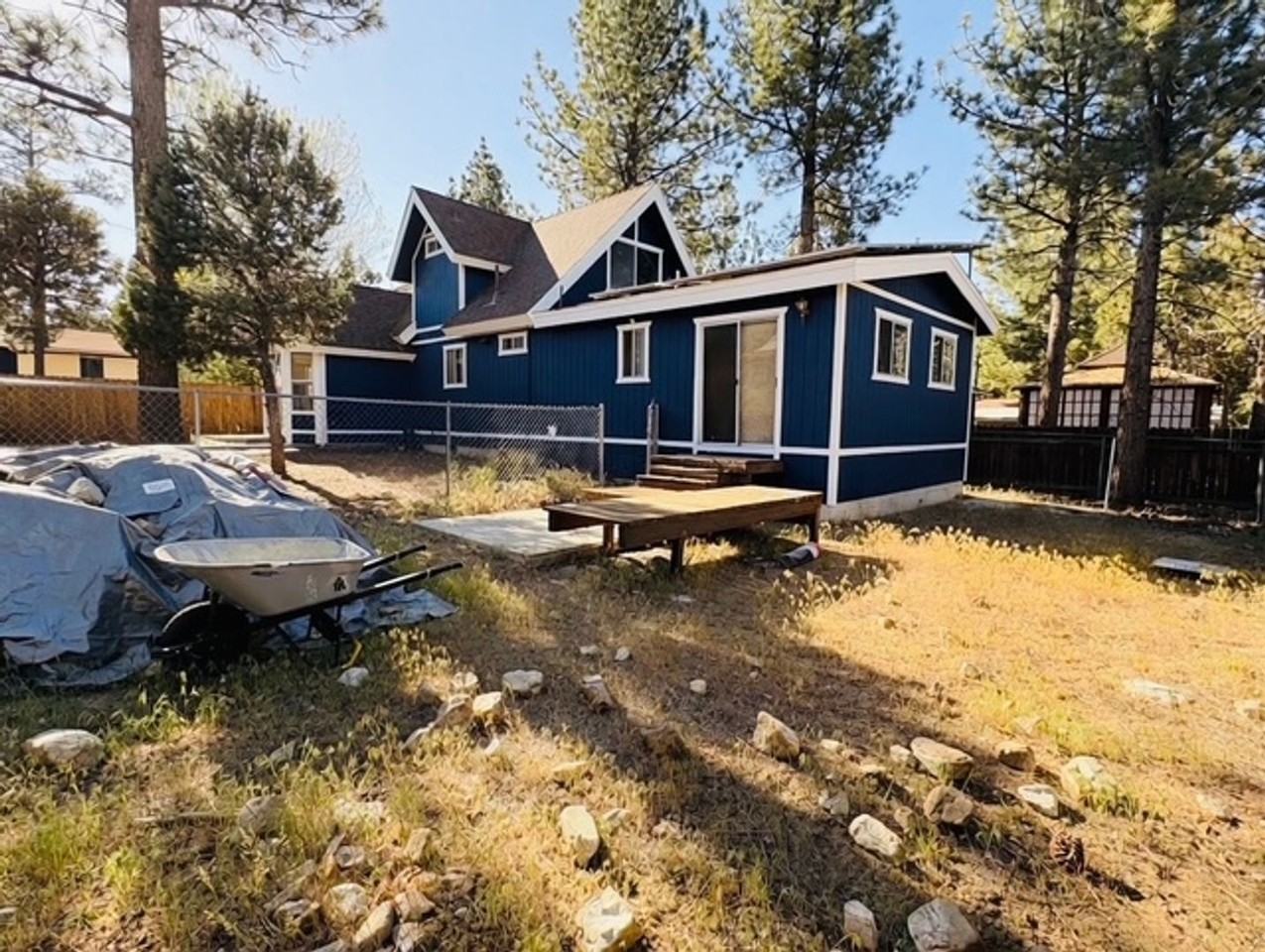 344 Downey Dr - Photo 4 of 14