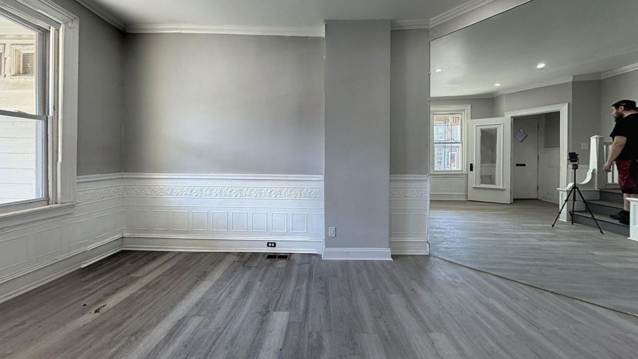 1731 N Redfield St - Photo 6 of 17