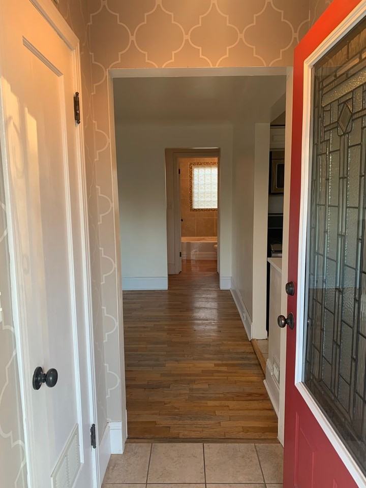 1105 Harvard Ave - Photo 2 of 19