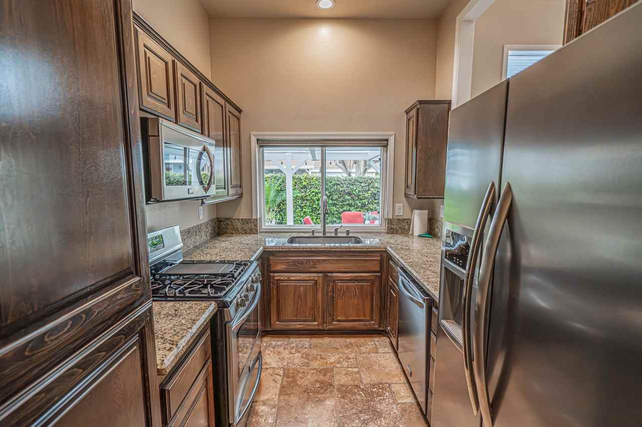 24022 Rockridge Ct - Photo 5 of 23