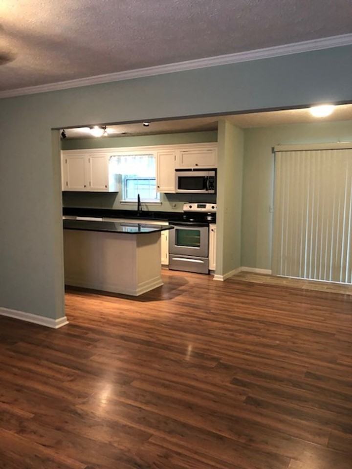 10 Quail Forest Ct - Photo 4 of 16