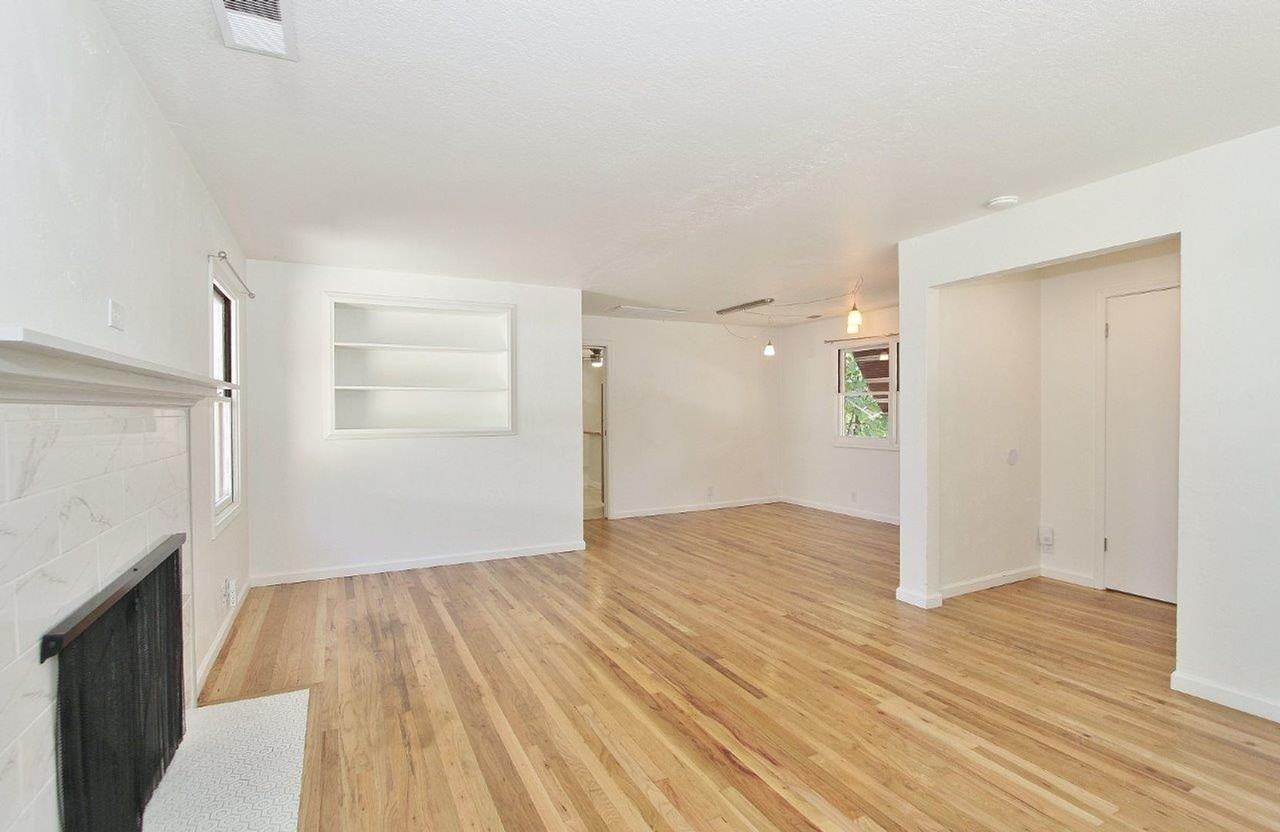 1202 N 20th St - Photo 7 of 22
