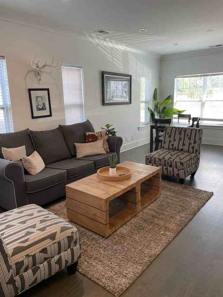 6511 Robertson Ave #1 - Photo 7 of 33