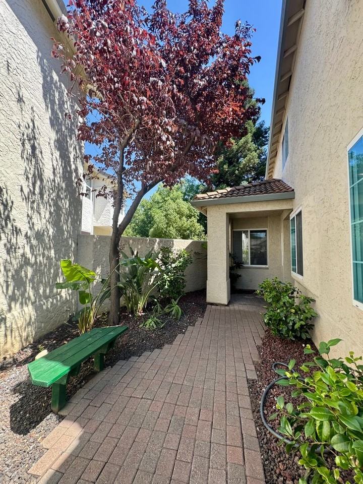 346 Mission Serra Ter - Photo 2 of 18