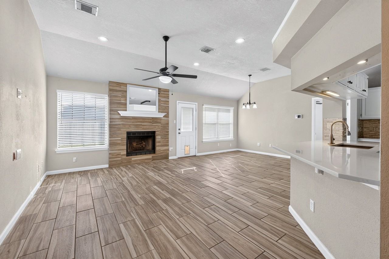 4706 Colby Dr #1 - Photo 5 of 12