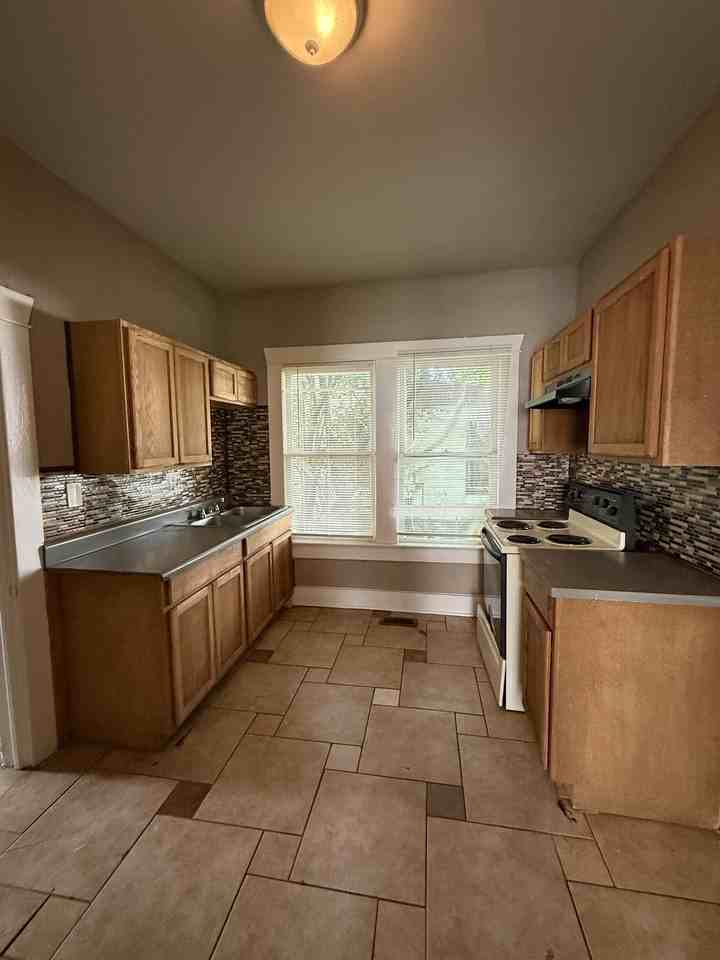 5220 Court Q #1 - Photo 3 of 9