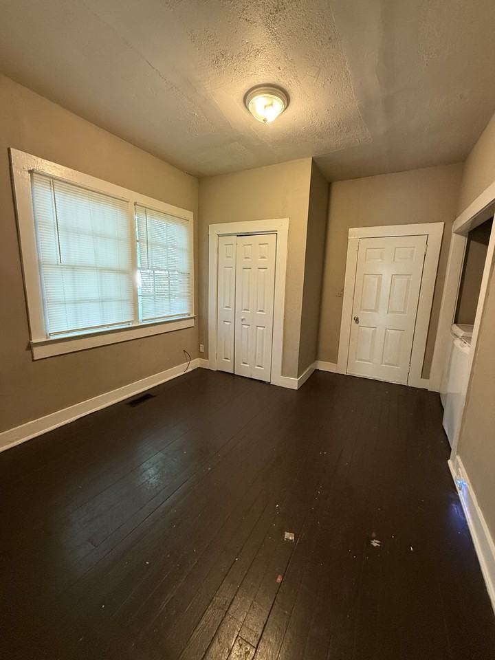 5220 Court Q #1 - Photo 6 of 9