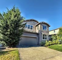 featured image of 2441 Ne Redford St #1