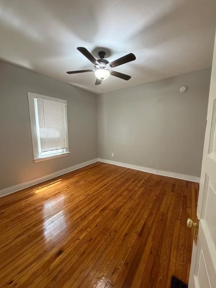 714 M St #1 - Photo 2 of 8