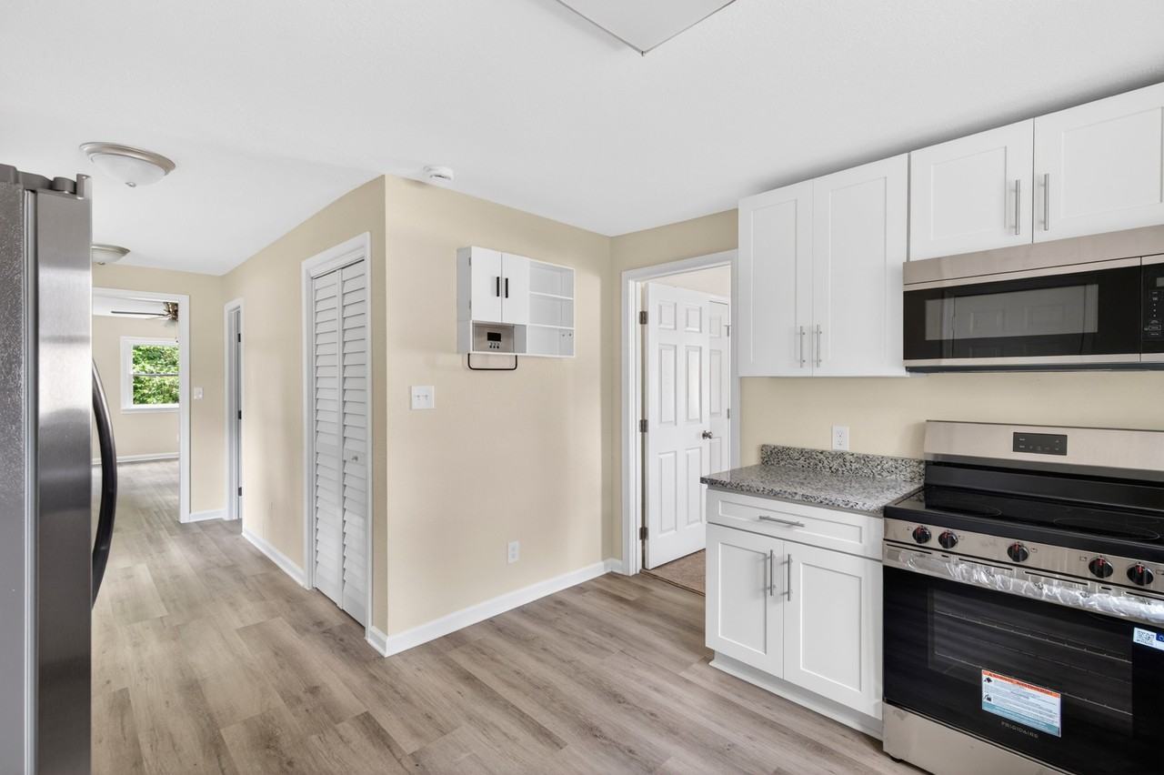 5902 Marshall Ave #1 - Photo 4 of 10