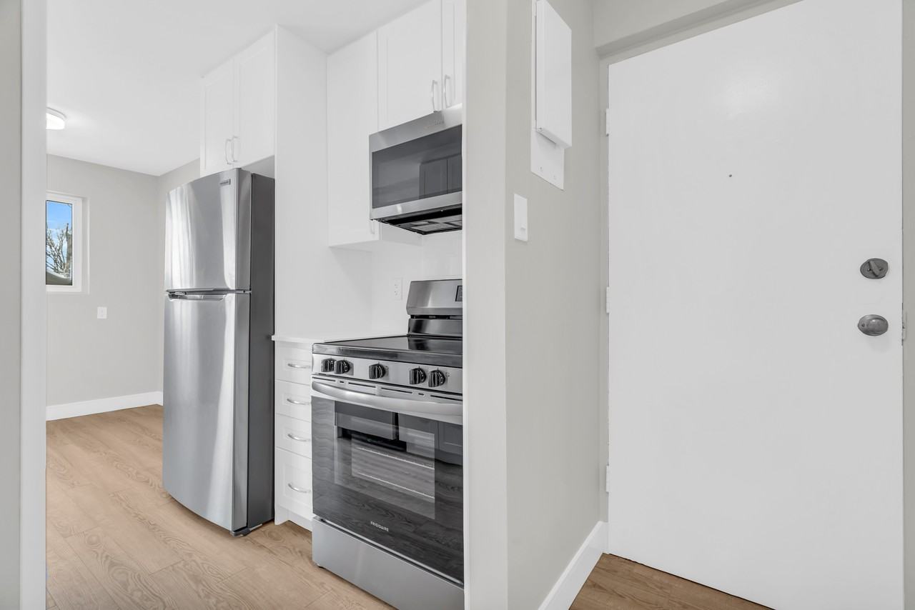 1220 Hamilton Street #12 - Photo 3 of 20