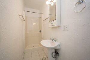 212 W Washington St #1 - Photo 3 of 6