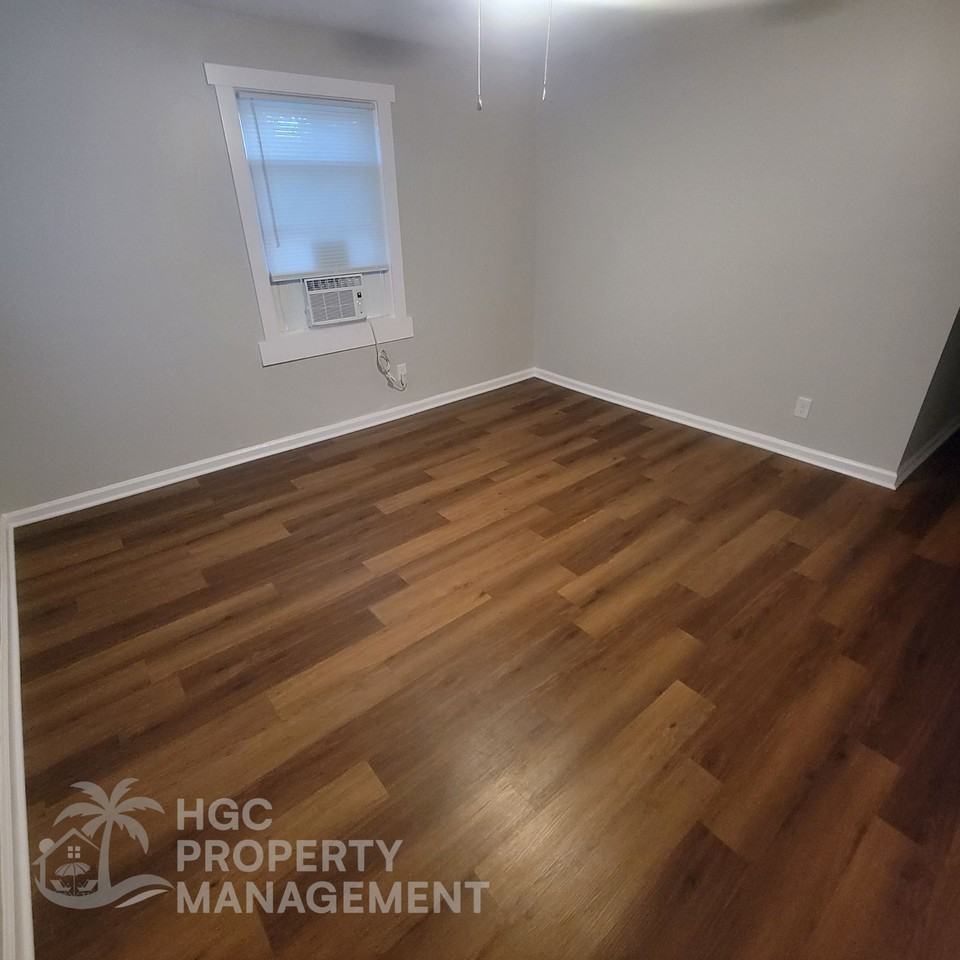 805 Moore St #1 - Photo 6 of 17