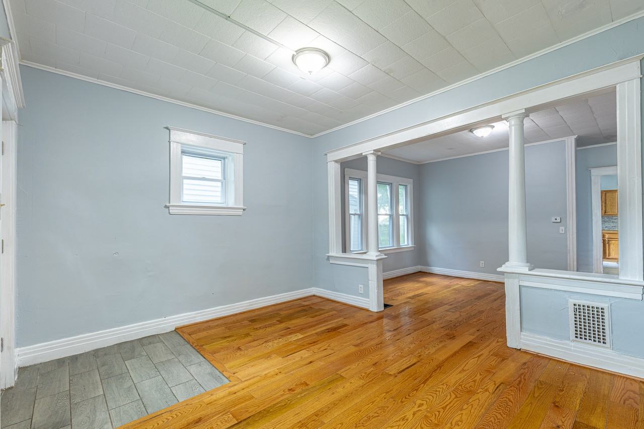 437 Cottage St #437LEFT - Photo 6 of 28