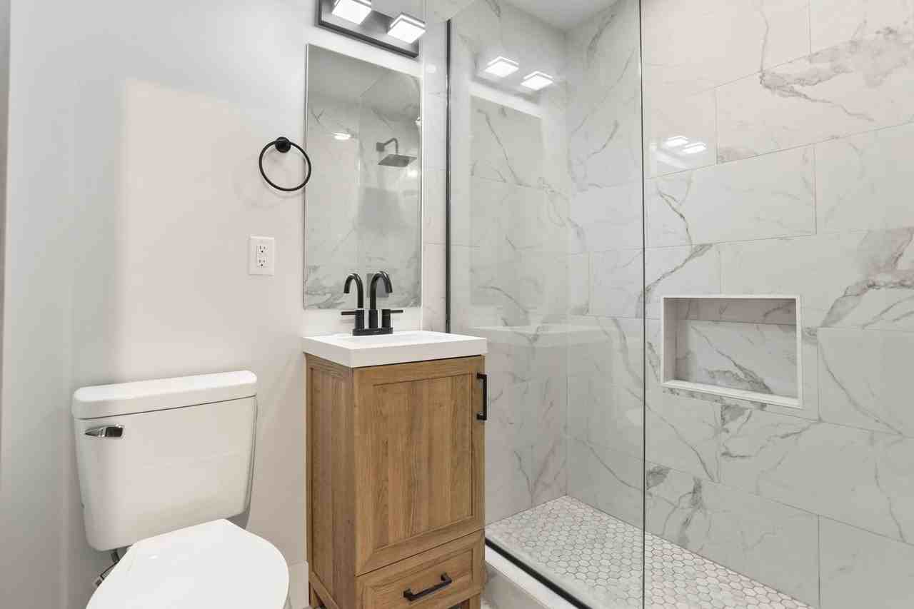 4421 4421 Burgundy - 101 #101 - Photo 7 of 11