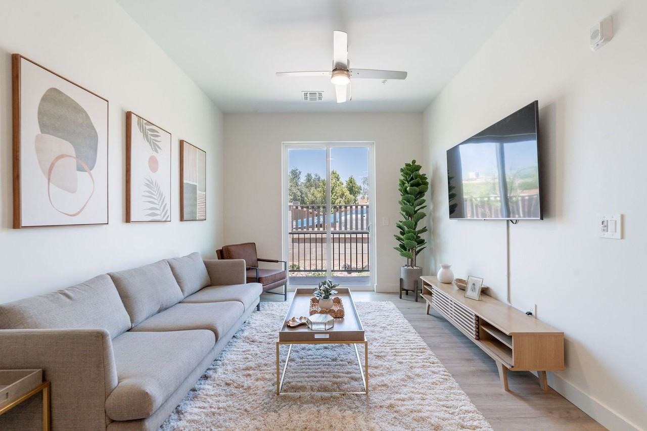 The Flats: Just Built! Fresh & Modern 2 Bed, 2 Bath Apartment – Ask About Our Move - Photo 3 of 26