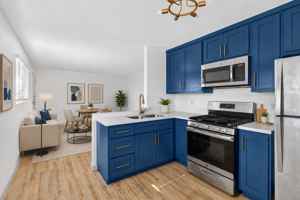 featured image of 921 Alamitos Ave