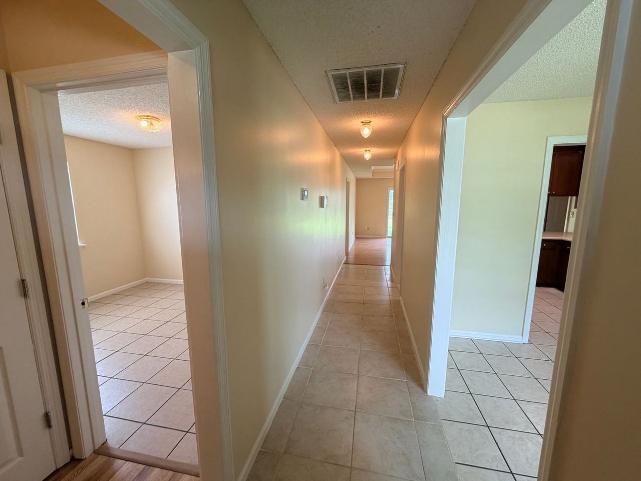3905 Heatherwoods Dr - Photo 2 of 18
