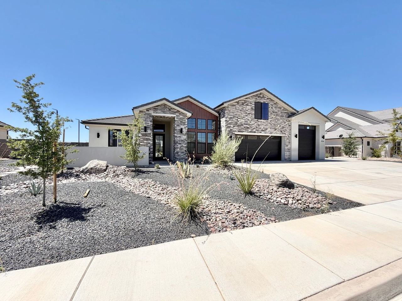 3134 E Blue Heron Dr - Photo 2 of 50