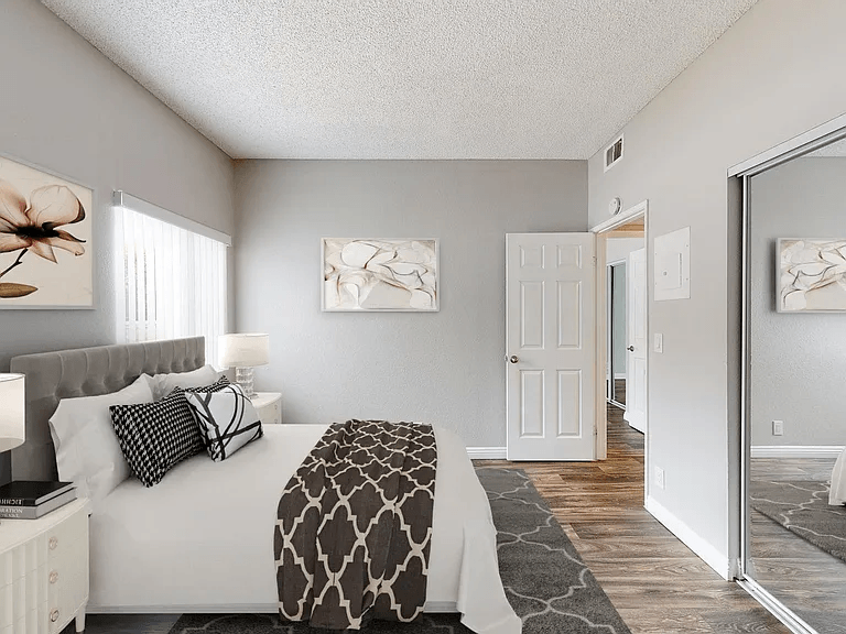 2230 W. Lincoln Ave. - Photo 3 of 7