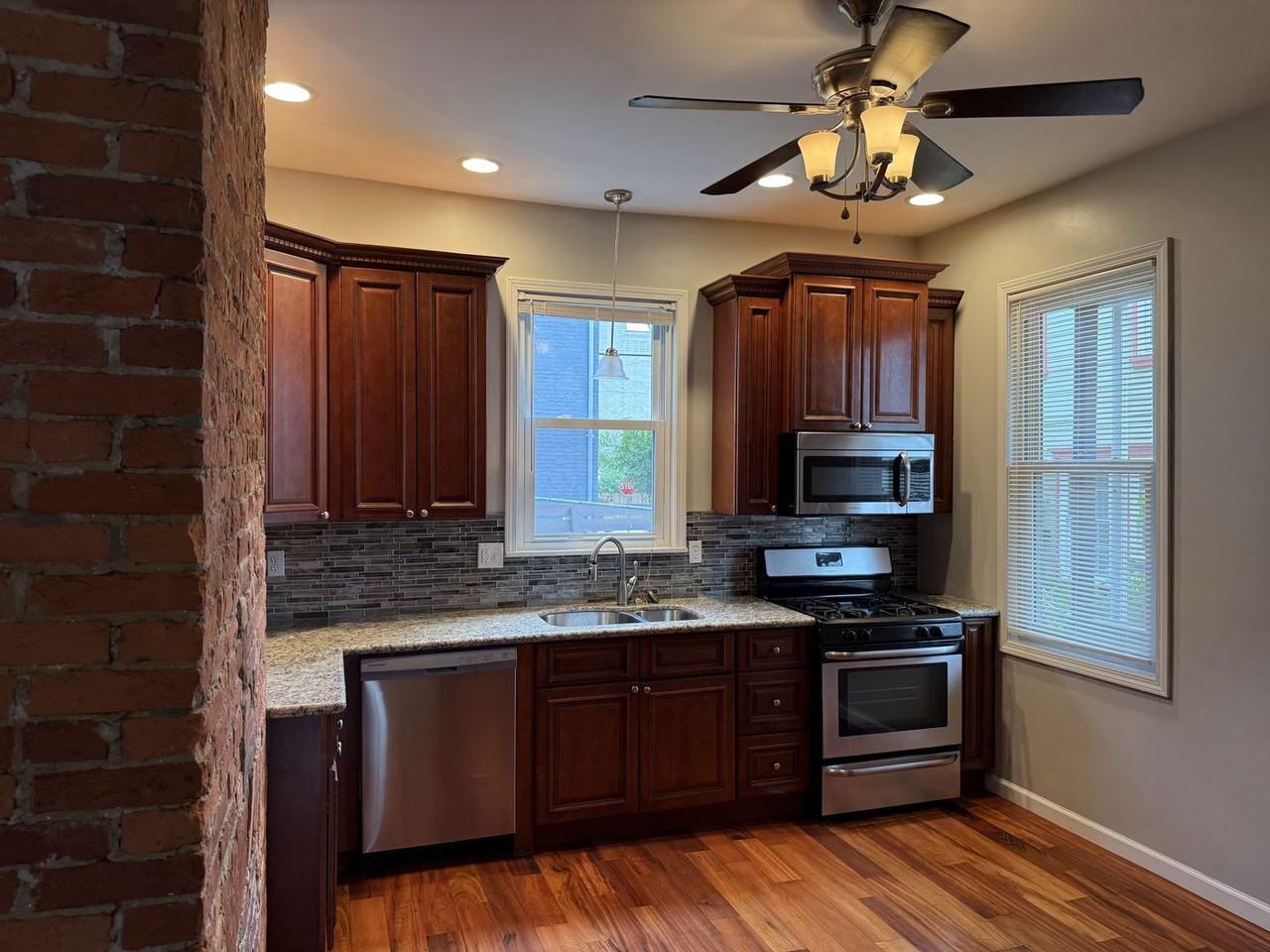 3812 Cabinet Way - Photo 2 of 22