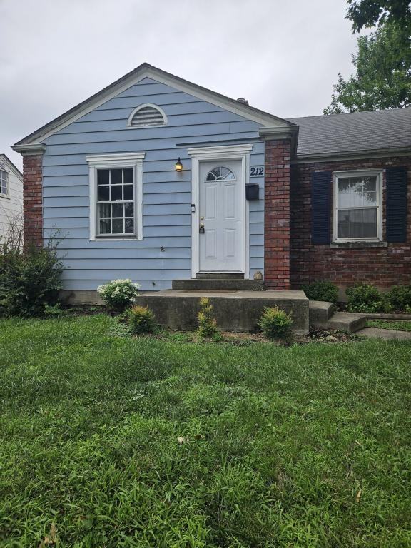 212 Virginia Ct - Photo 2 of 27