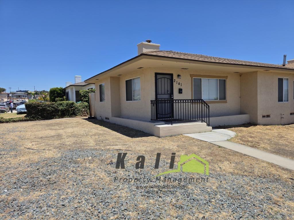 2141 Flintridge Dr - Photo 2 of 14
