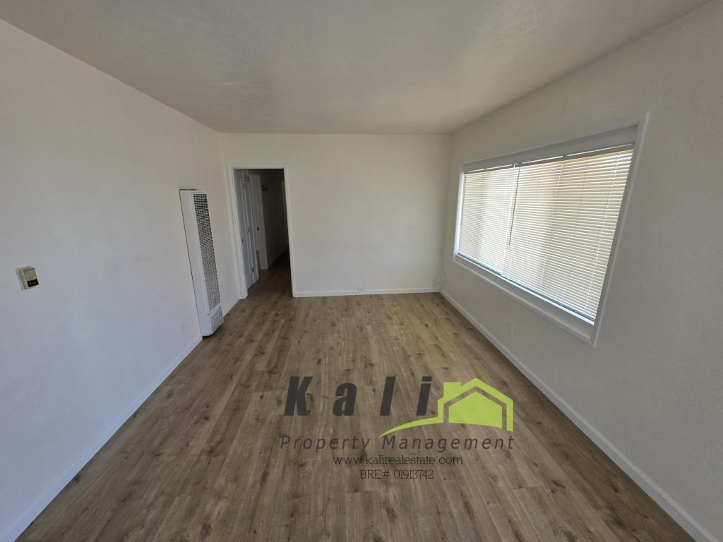 2141 Flintridge Dr - Photo 5 of 14