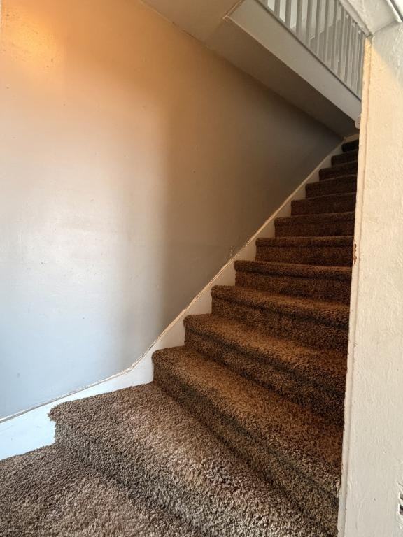 1513 Greenwood Ave - Photo 5 of 12