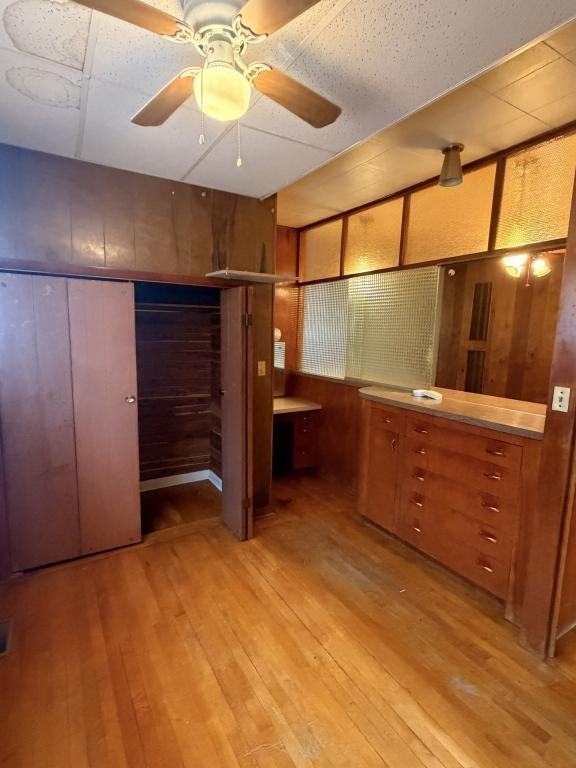 419 Macon Ave - Photo 5 of 10