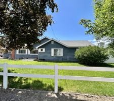 featured image of 233 Greydene Ave