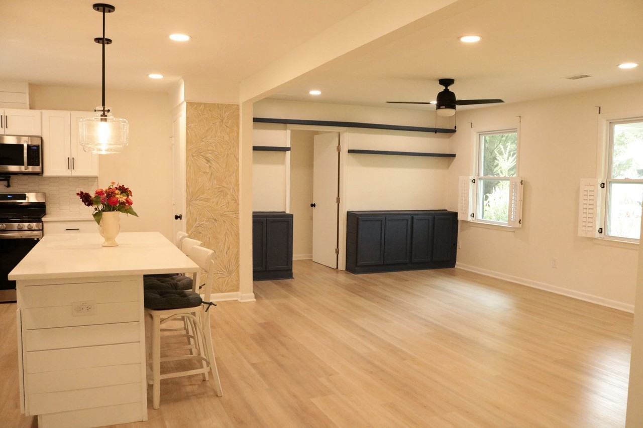 2045 Lake Ave - Photo 5 of 44