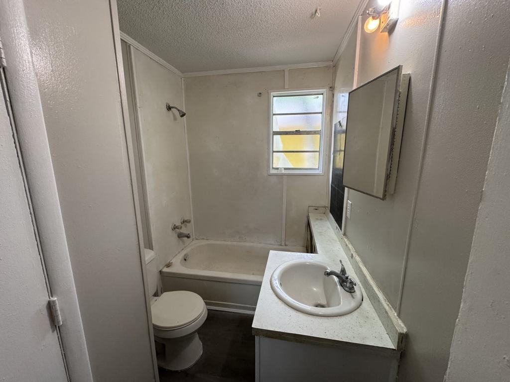 103 Floyd St - Photo 5 of 6